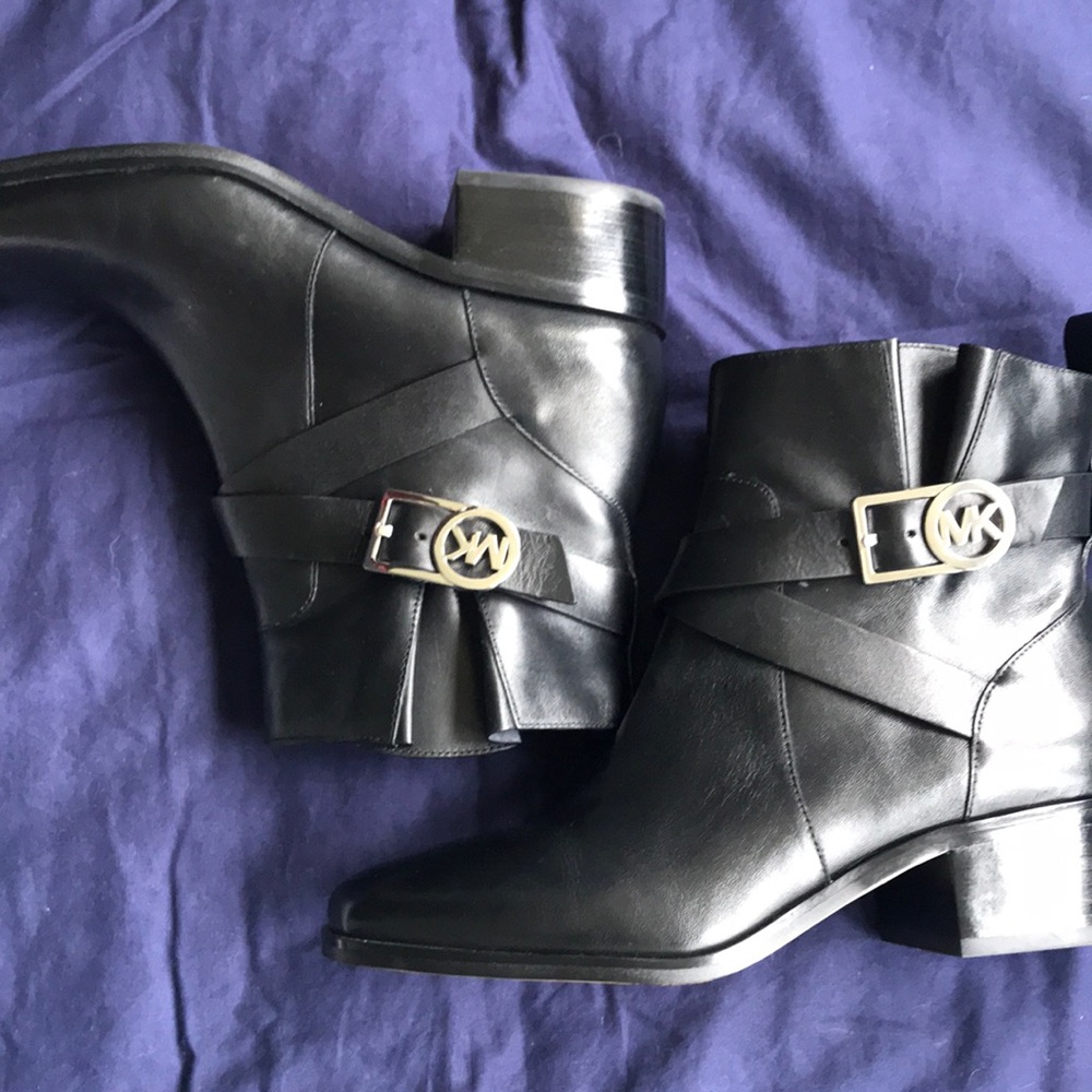 MK Michael Kors Boots